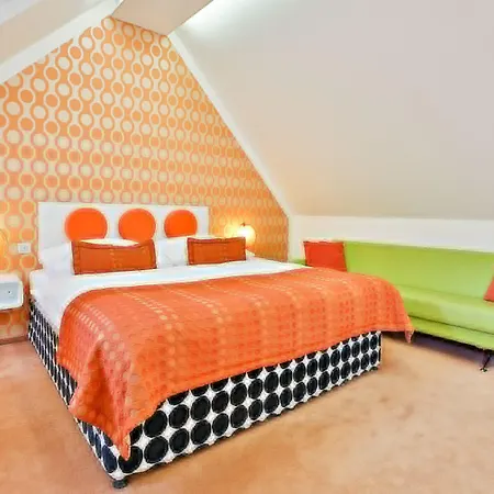 Hotel Lh Vintage Design Sax Prag